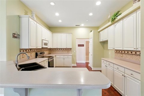 House in Davenport, Florida 4 bedrooms, 205.41 sq.m. № 1850150 - photo 16