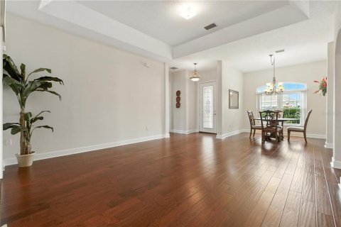 House in Davenport, Florida 4 bedrooms, 205.41 sq.m. № 1850150 - photo 4