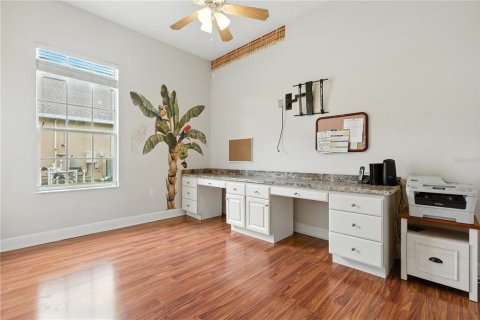 House in Davenport, Florida 4 bedrooms, 205.41 sq.m. № 1850150 - photo 26