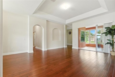 House in Davenport, Florida 4 bedrooms, 205.41 sq.m. № 1850150 - photo 6