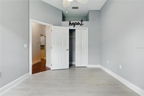 House in Davenport, Florida 4 bedrooms, 205.41 sq.m. № 1850150 - photo 22