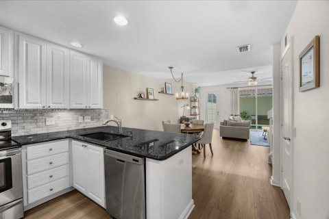 Touwnhouse à vendre à Jupiter, Floride: 4 chambres, 170.01 m2 № 2415770 - photo 11