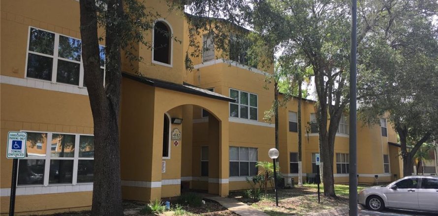 Condo in Orlando, Florida, 2 bedrooms  № 2235965