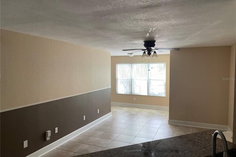 Condo in Orlando, Florida, 2 bedrooms  № 2235965 - photo 7