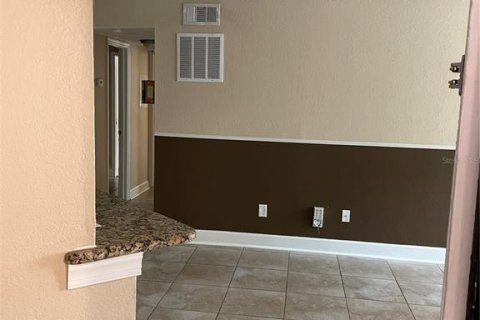 Condo in Orlando, Florida, 2 bedrooms  № 2235965 - photo 3