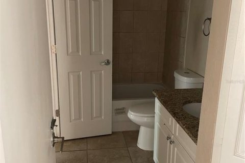 Condo in Orlando, Florida, 2 bedrooms  № 2235965 - photo 13