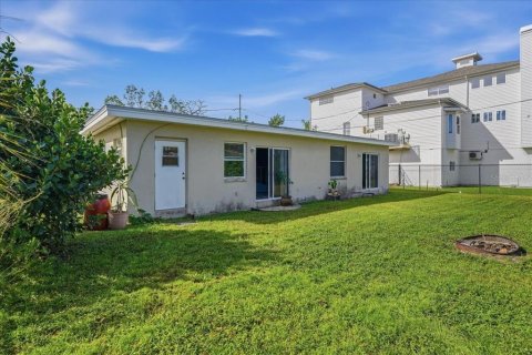 Villa ou maison à vendre à Palm Harbor, Floride: 3 chambres, 154.4 m2 № 2402809 - photo 20
