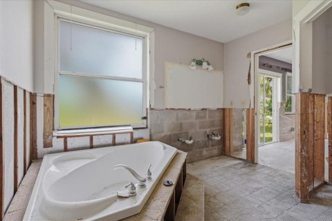 Villa ou maison à vendre à Palm Harbor, Floride: 3 chambres, 154.4 m2 № 2402809 - photo 18