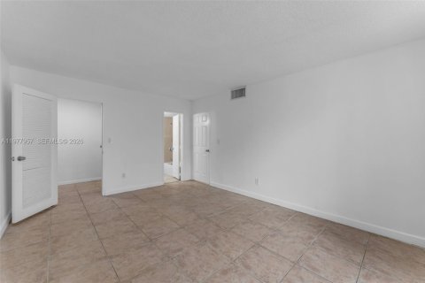 Copropriété à vendre à Doral, Floride: 2 chambres, 98.48 m2 № 2046817 - photo 18