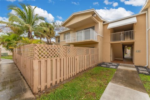 Copropriété à vendre à Doral, Floride: 2 chambres, 98.48 m2 № 2046817 - photo 20