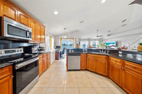 House in Kissimmee, Florida 4 bedrooms, 221.39 sq.m. № 1744228 - photo 21