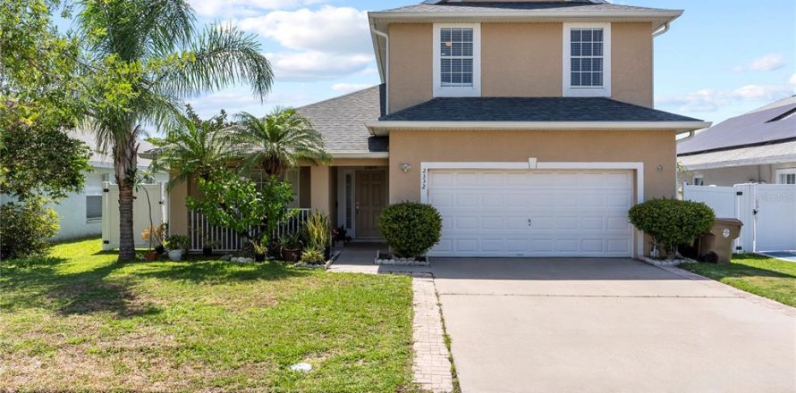 House in Kissimmee, Florida 4 bedrooms, 221.39 sq.m. № 1744228