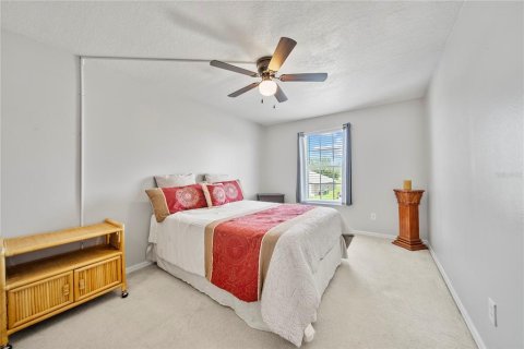 House in Kissimmee, Florida 4 bedrooms, 221.39 sq.m. № 1744228 - photo 7