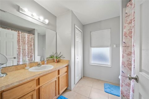 House in Kissimmee, Florida 4 bedrooms, 221.39 sq.m. № 1744228 - photo 6