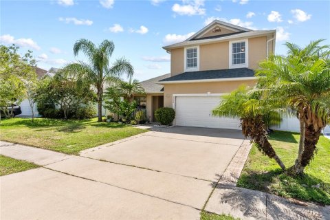 House in Kissimmee, Florida 4 bedrooms, 221.39 sq.m. № 1744228 - photo 17