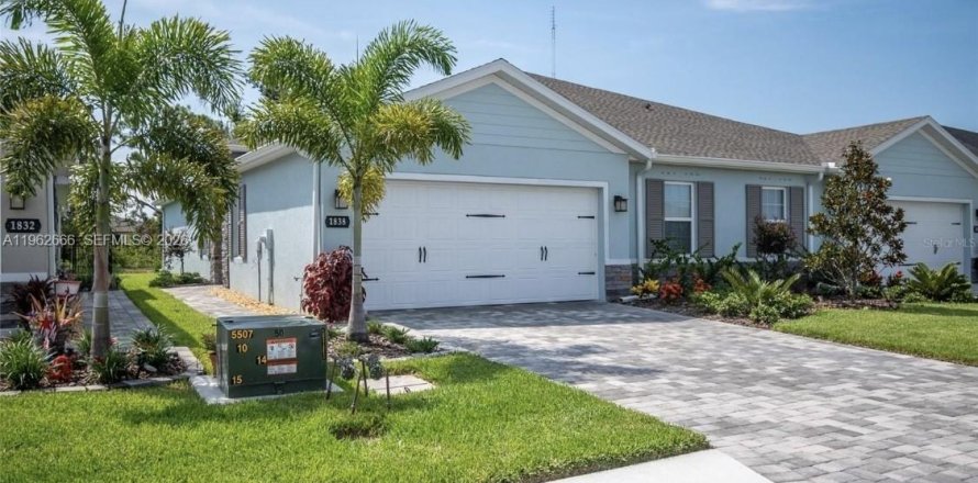 Touwnhouse à Port Charlotte, Floride 3 chambres № 2023812