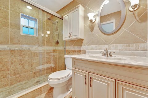 Condo in Pompano Beach, Florida, 2 bedrooms  № 1860650 - photo 12