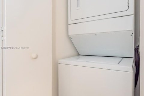 Снять в аренду кондоминиум в Майами, Флорида 1 спальня, 74.14м2, № 1990804 - фото 13