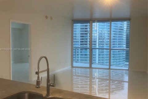 Снять в аренду кондоминиум в Майами, Флорида 1 спальня, 74.14м2, № 1990804 - фото 6