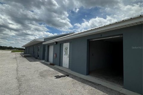 Propiedad comercial en alquiler en Winter Haven, Florida, 46.45 m2 № 2103455 - foto 5