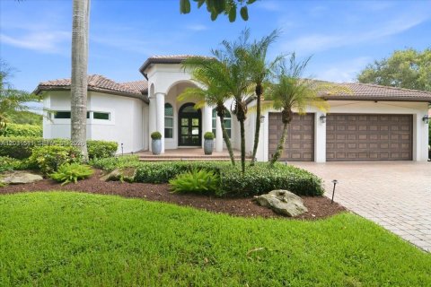 House in Plantation, Florida 4 bedrooms, 338.72 sq.m. № 2176821
