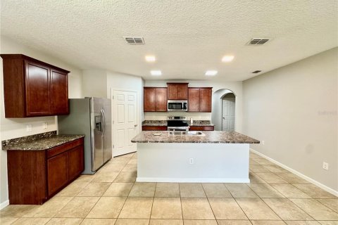 House in Melbourne, Florida 4 bedrooms, 170.01 sq.m. № 2294658 - photo 14