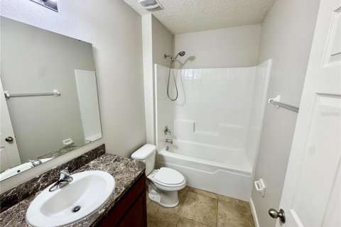 House in Melbourne, Florida 4 bedrooms, 170.01 sq.m. № 2294658 - photo 20