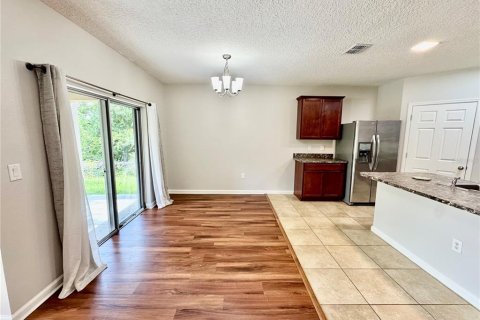 House in Melbourne, Florida 4 bedrooms, 170.01 sq.m. № 2294658 - photo 12