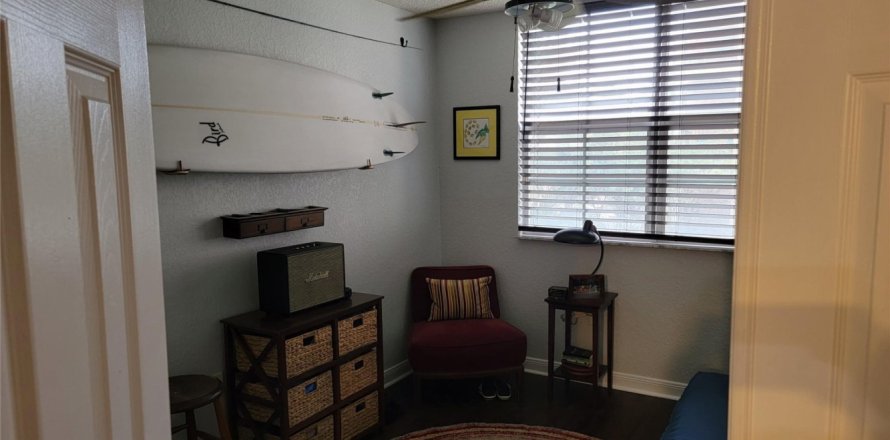Condominio en West Palm Beach, Florida, 2 dormitorios № 837447