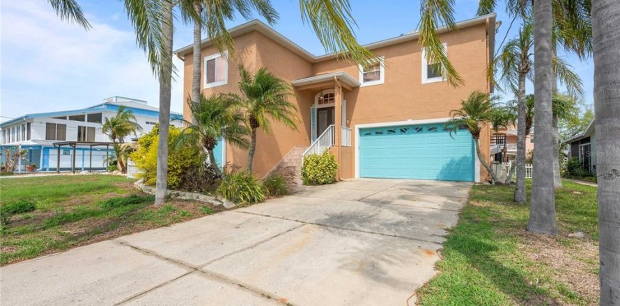 Villa ou maison à Hudson, Floride 3 chambres, 151.43 m2 № 2101944