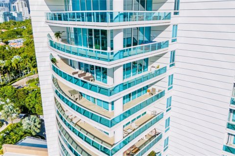 Condo in Miami, Florida, 2 bedrooms  № 1859890 - photo 22