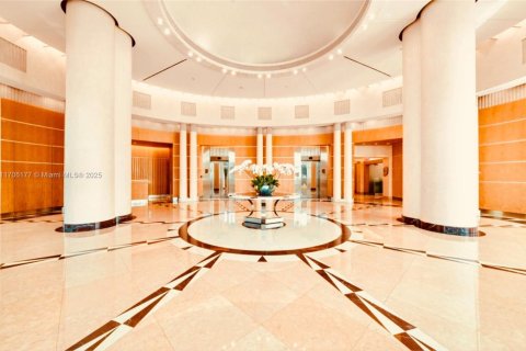 Condo in Miami, Florida, 2 bedrooms  № 1859890 - photo 25