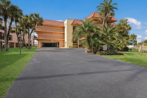 Copropriété à vendre à Holmes Beach, Floride: 2 chambres, 107.21 m2 № 2102948 - photo 4
