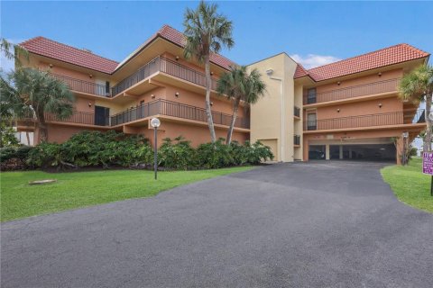 Copropriété à vendre à Holmes Beach, Floride: 2 chambres, 107.21 m2 № 2102948 - photo 3