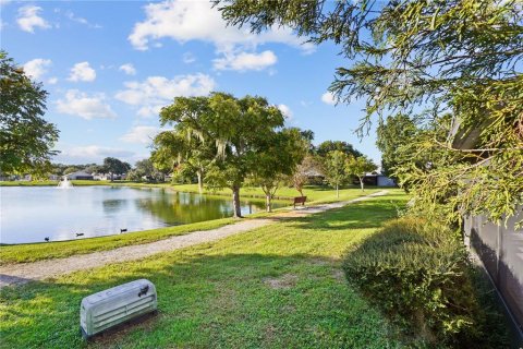 Villa ou maison à vendre à Kissimmee, Floride: 3 chambres, 125.51 m2 № 2420538 - photo 5