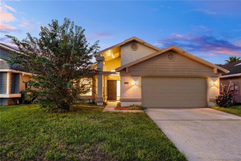 Villa ou maison à Kissimmee, Floride 3 chambres, 125.51 m2 № 2420538
