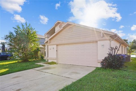 Villa ou maison à vendre à Kissimmee, Floride: 3 chambres, 125.51 m2 № 2420538 - photo 4