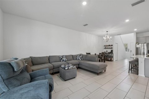 House in Palmetto, Florida 4 bedrooms, 201.04 sq.m. № 2222704 - photo 3