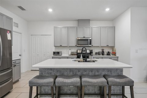 House in Palmetto, Florida 4 bedrooms, 201.04 sq.m. № 2222704 - photo 10
