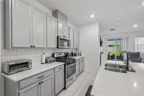 House in Palmetto, Florida 4 bedrooms, 201.04 sq.m. № 2222704 - photo 7