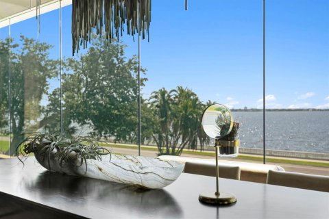 Copropriété à vendre à Tampa, Floride: 3 chambres, 472.87 m2 № 2212682 - photo 4