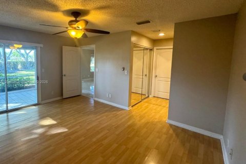 Touwnhouse à louer à Boca Raton, Floride: 3 chambres, 122.45 m2 № 2086638 - photo 6