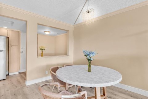 Condo in Fort Lauderdale, Florida, 2 bedrooms № 2247830 - photo 19