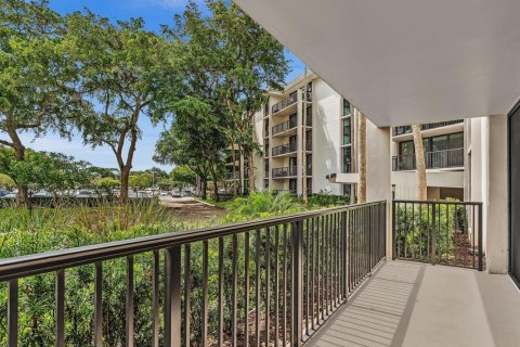 Condo in Fort Lauderdale, Florida, 2 bedrooms № 2247830 - photo 15