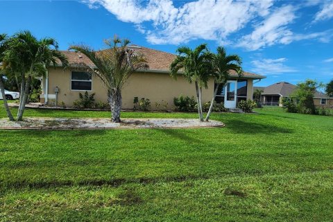 Casa en alquiler en Port Charlotte, Florida, 4 dormitorios, 208.01 m2 № 1895035 - foto 4