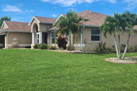 Casa en alquiler en Port Charlotte, Florida, 4 dormitorios, 208.01 m2 № 1895035 - foto 3