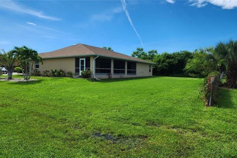 Casa en alquiler en Port Charlotte, Florida, 4 dormitorios, 208.01 m2 № 1895035 - foto 5