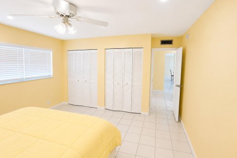 Condo in Lauderhill, Florida, 2 bedrooms  № 2177703 - photo 6