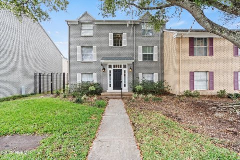 Condo in Jacksonville, Florida, 2 bedrooms  № 865851 - photo 1