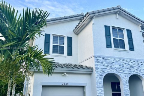 Townhouse in Homestead, Florida 3 bedrooms, 169.73 sq.m. № 1956817 - photo 1